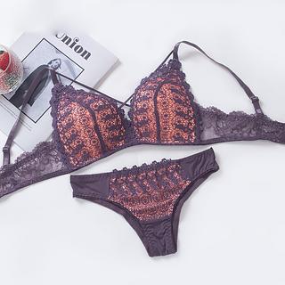 Conjunto de lingerie de renda com bojo 6858